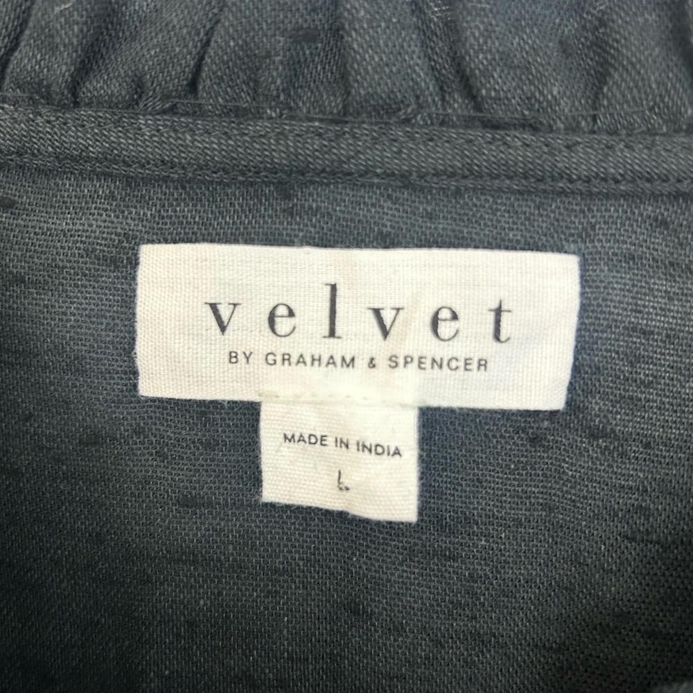 NWT Velvet by Graham & Spencer Black Ruffled Popover Studded Blouse/Top Large - Picture 6 of 12